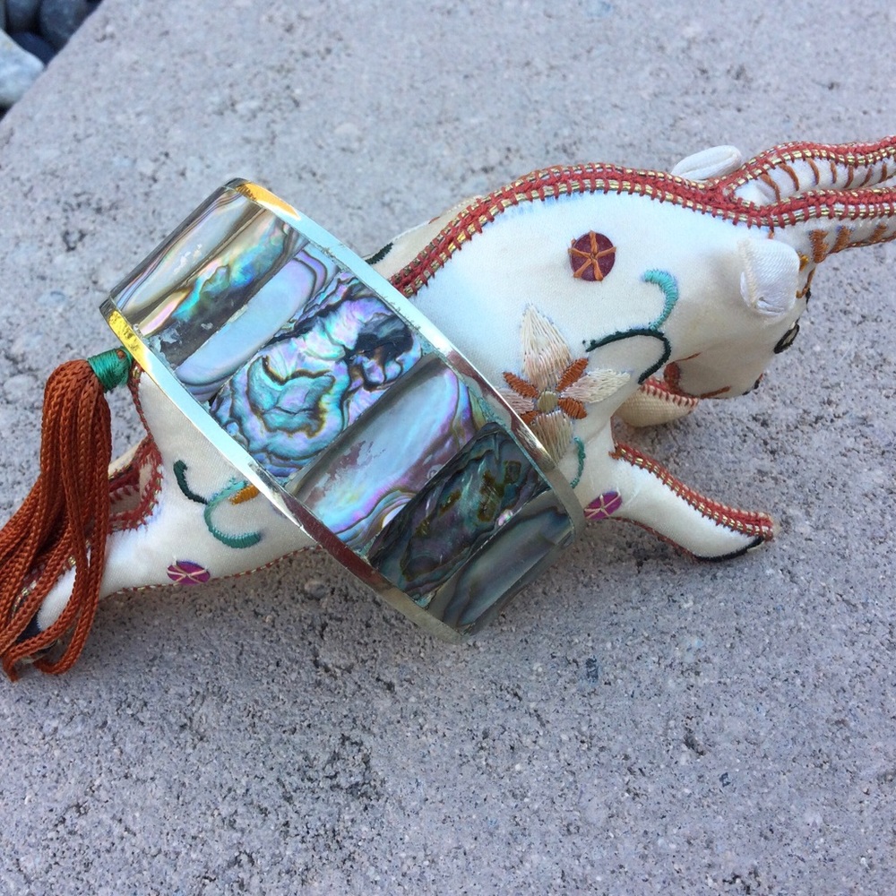 Vintage Inlaid Abalone Shell Cuff Bracelet - Beautiful rainbow coloring.